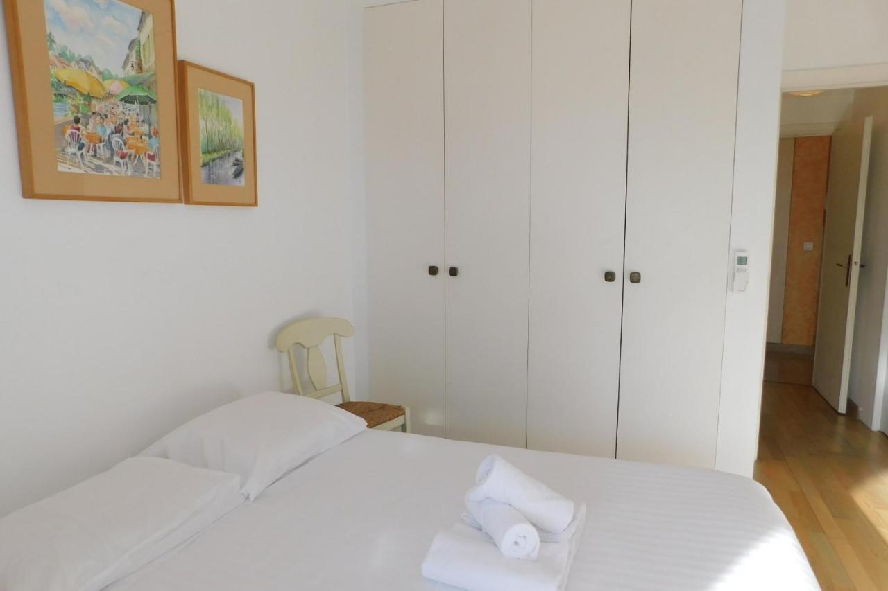 Air-Conditioned 4-Room "Marine Villeneuve" Flat With Pool And Parking المظهر الخارجي الصورة
