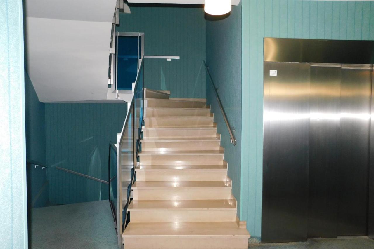 Air-Conditioned 4-Room "Marine Villeneuve" Flat With Pool And Parking المظهر الخارجي الصورة