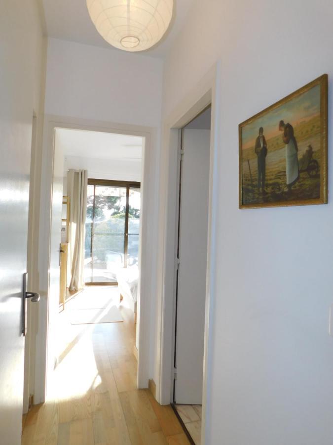 Air-Conditioned 4-Room "Marine Villeneuve" Flat With Pool And Parking المظهر الخارجي الصورة