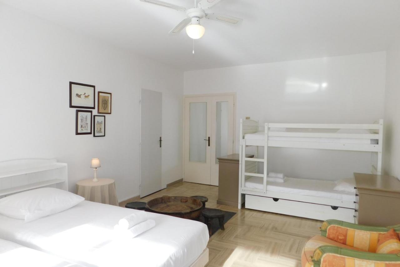 Air-Conditioned 4-Room "Marine Villeneuve" Flat With Pool And Parking المظهر الخارجي الصورة