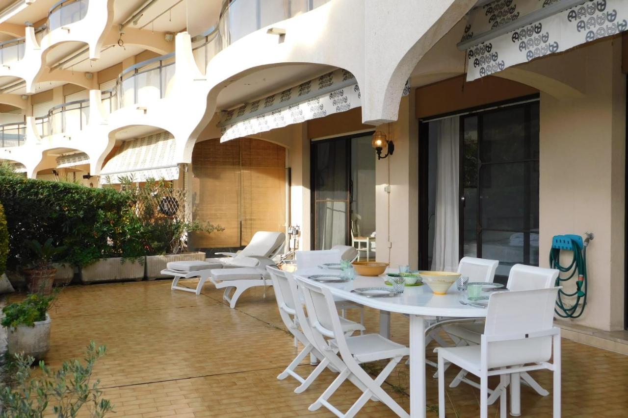 Air-Conditioned 4-Room "Marine Villeneuve" Flat With Pool And Parking المظهر الخارجي الصورة